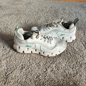 Reebok White and Green Sneakers with Mesh Upper